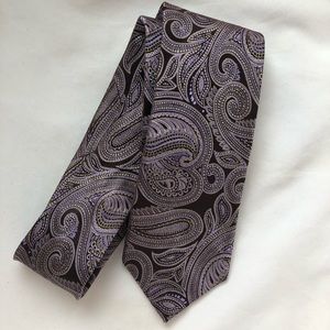 Countess Mara Tie